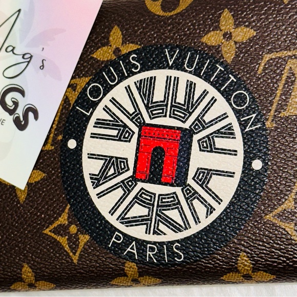 Louis Vuitton: World Tour Patches Wallet - Picture 8 of 16